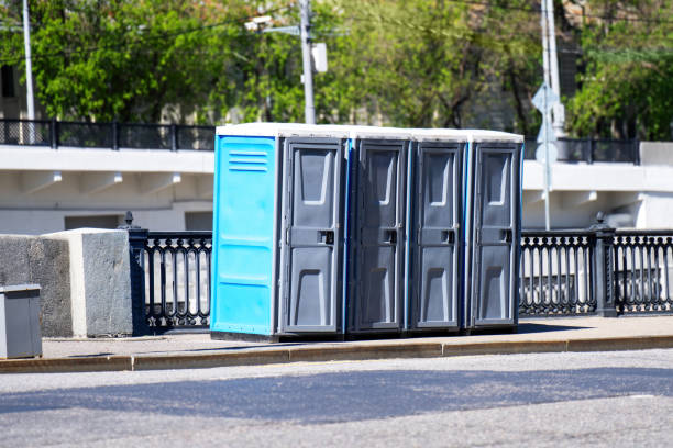 Porta potty delivery and setup in Greensboro, AL